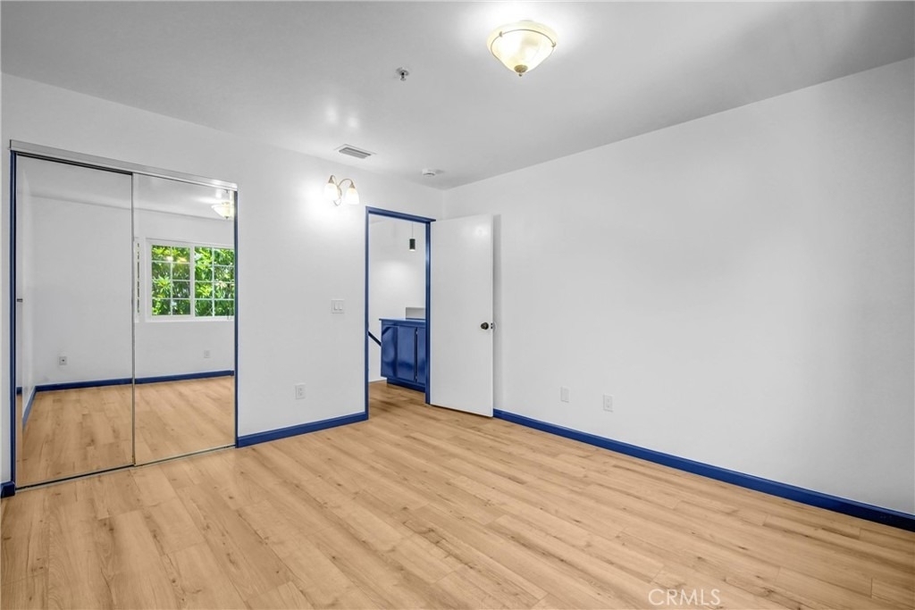 217 E Commonwealth - Photo 19