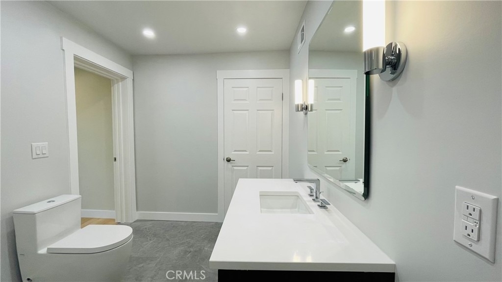 2183 Argyle Avenue - Photo 15