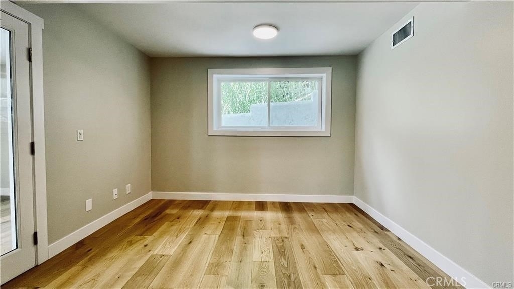 2183 Argyle Avenue - Photo 7