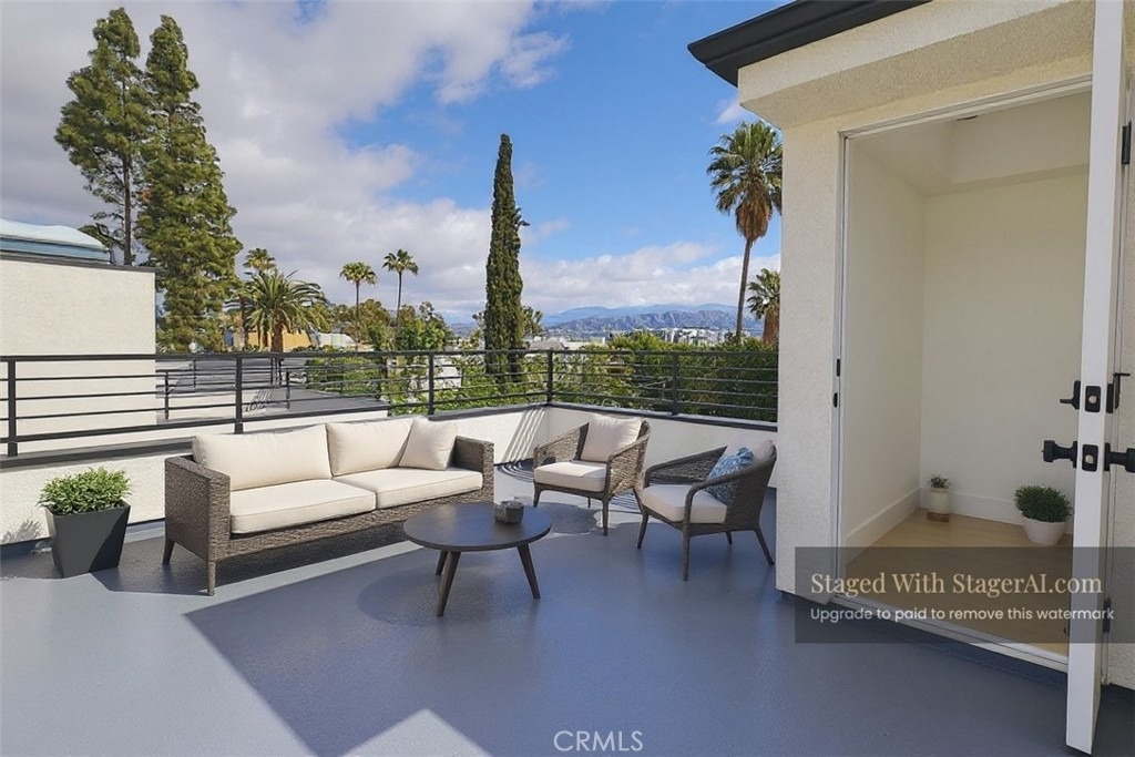11814 Gilmore Street - Photo 39