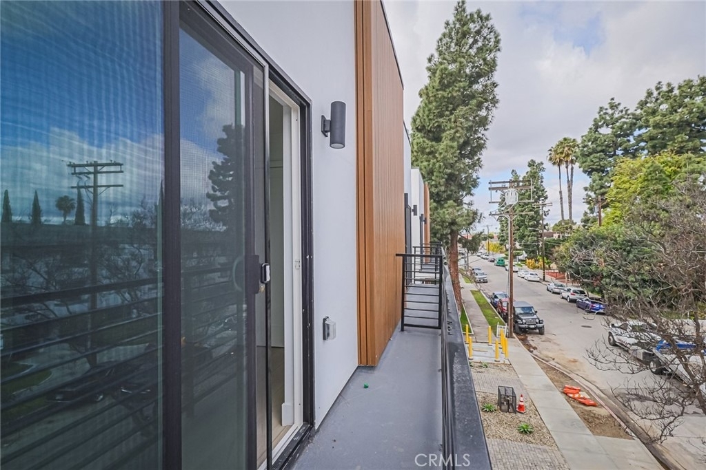 11814 Gilmore Street - Photo 25