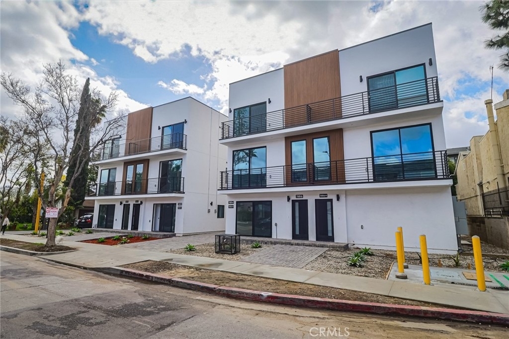 11810 Gilmore Street - Photo 1