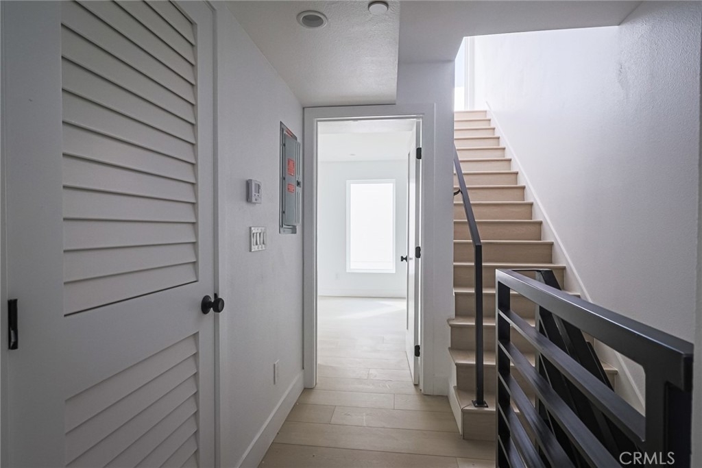 11810 Gilmore Street - Photo 26