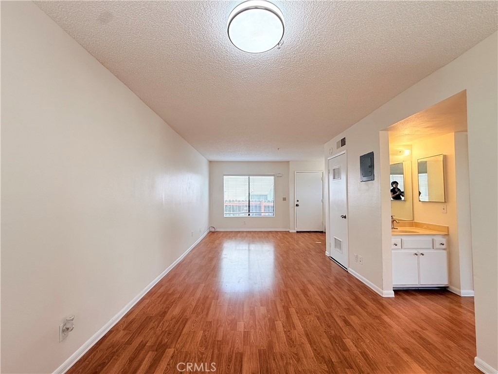 418 N 1st St - Photo 7