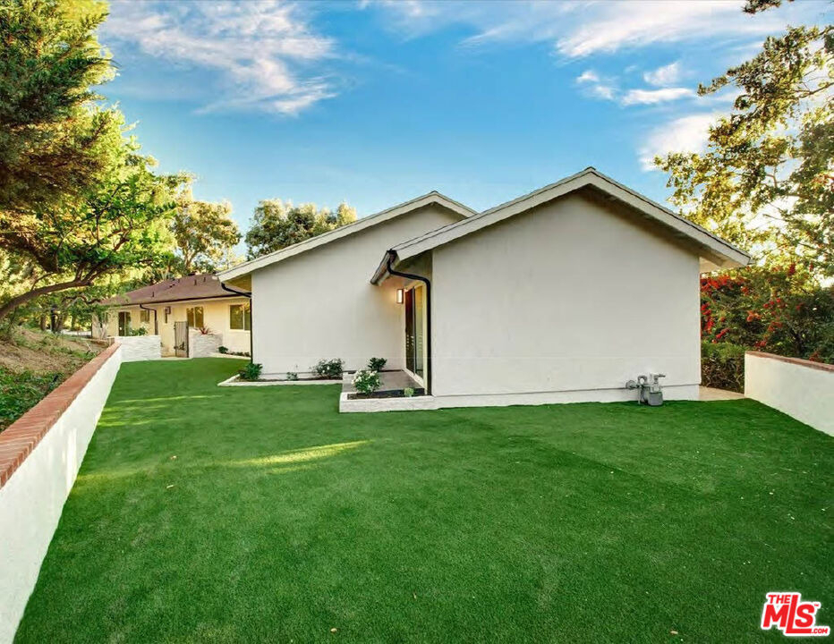 4732 Del Moreno Drive - Photo 30