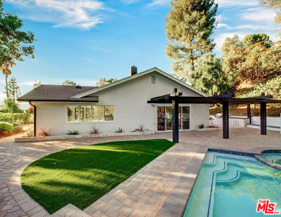 4732 Del Moreno Drive - Photo 26