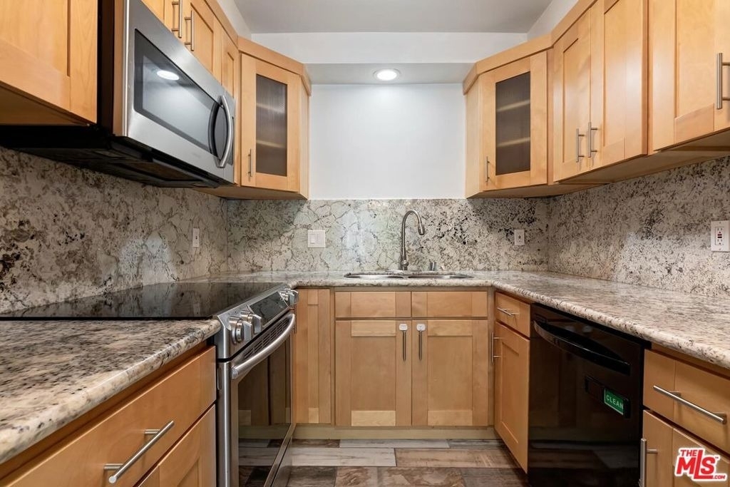 11789 Montana Avenue - Photo 10