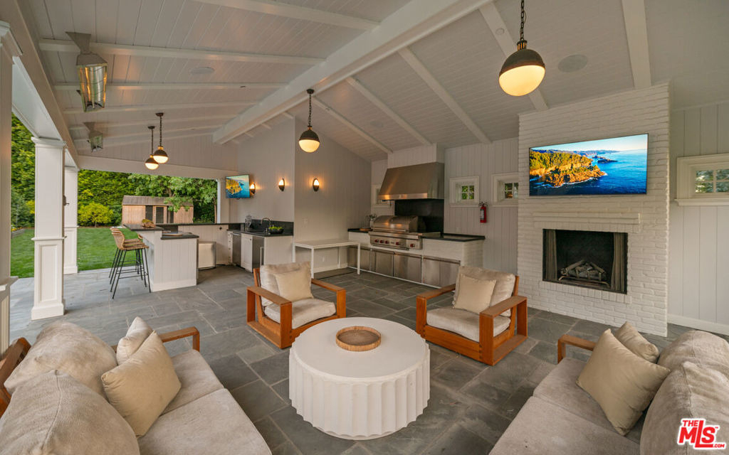 491 N Tigertail Road - Photo 14
