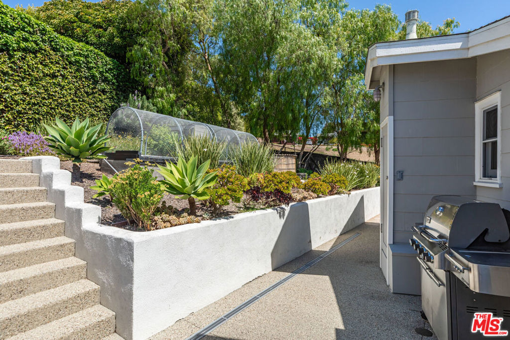 28901 Boniface Drive - Photo 25