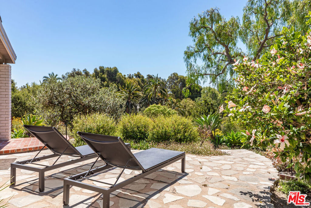 28901 Boniface Drive - Photo 8