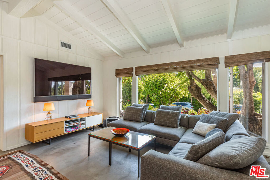 28901 Boniface Drive - Photo 9