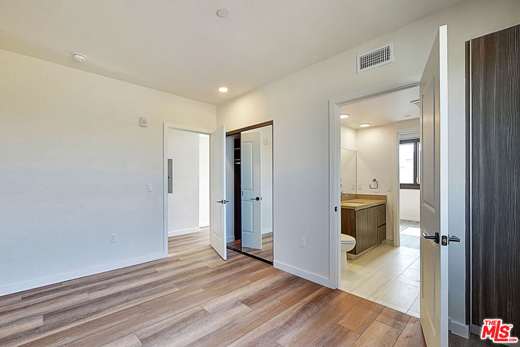 1070 S Bedford Street - Photo 19