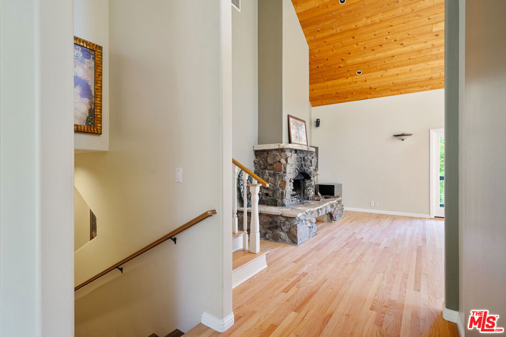 20912 Fontaine Road - Photo 28