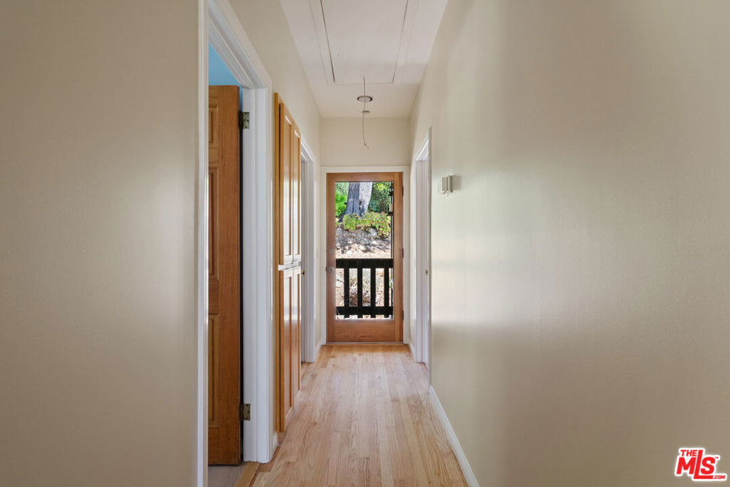 20912 Fontaine Road - Photo 17