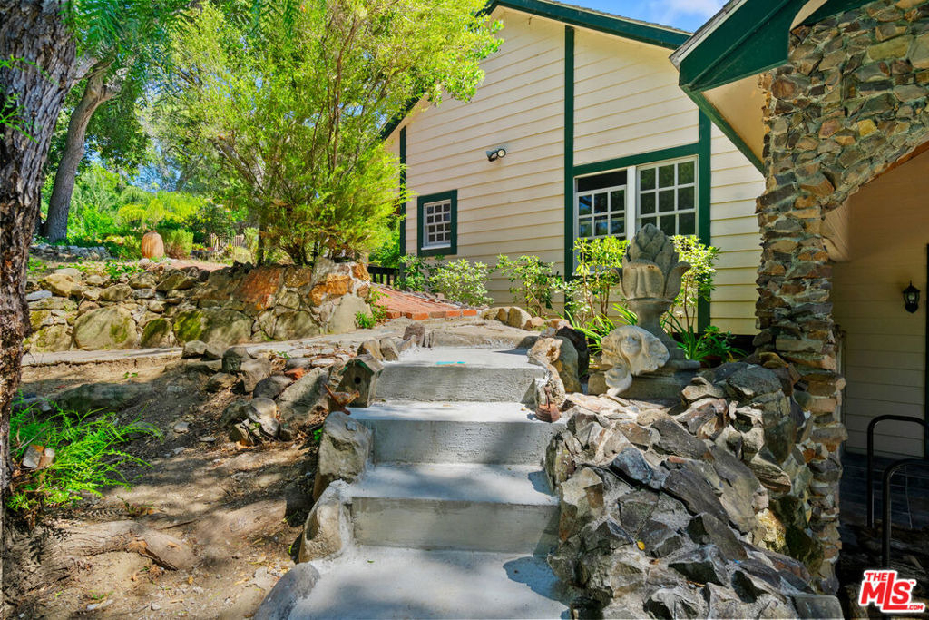 20912 Fontaine Road - Photo 45