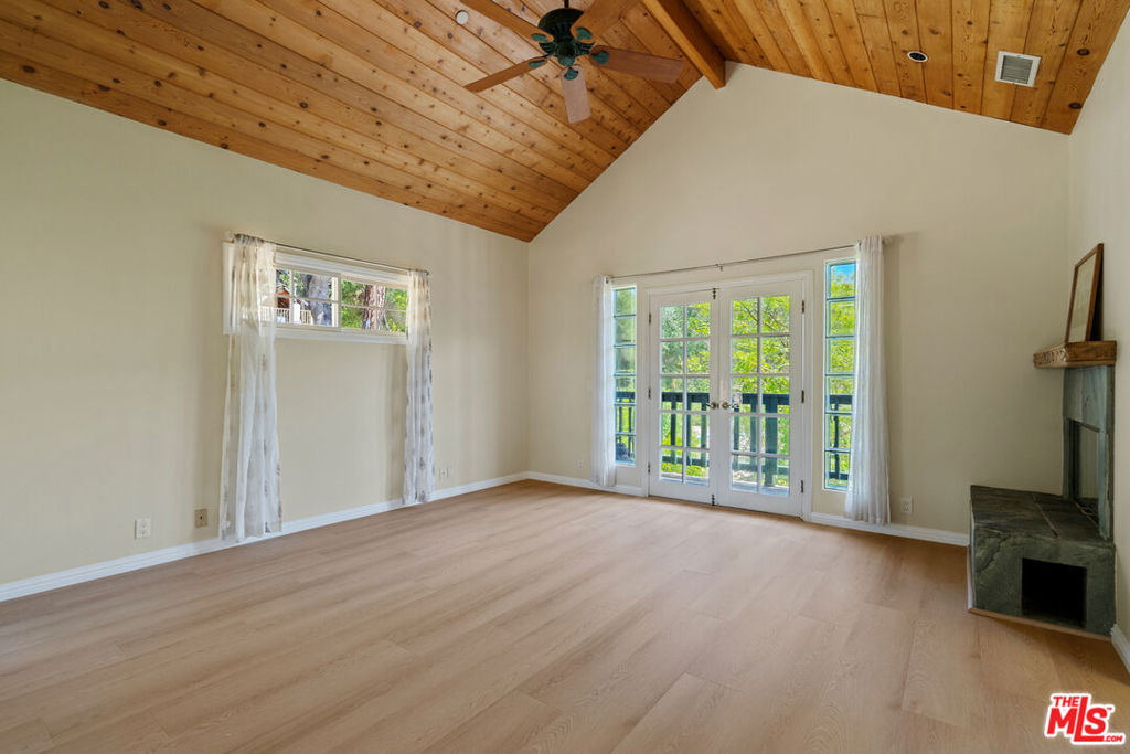 20912 Fontaine Road - Photo 18