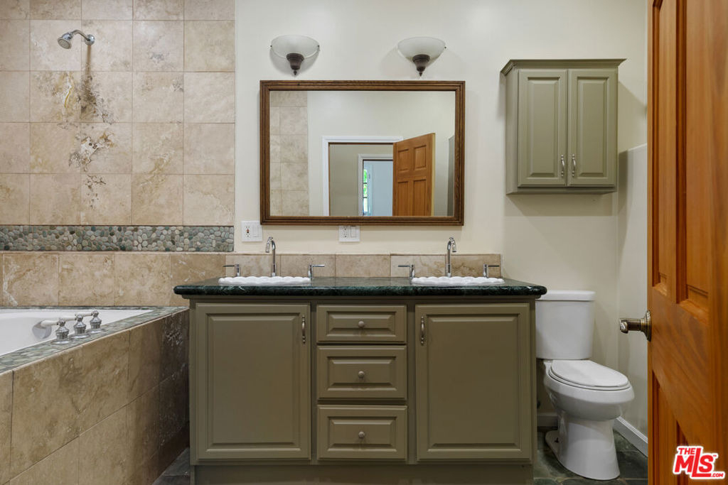 20912 Fontaine Road - Photo 36
