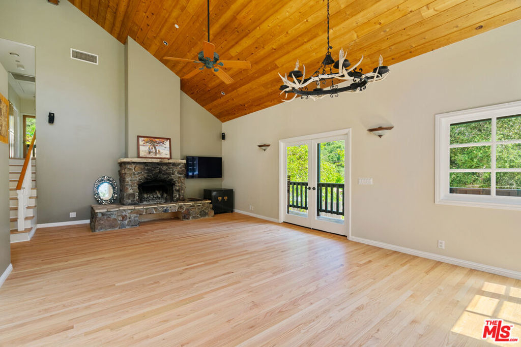 20912 Fontaine Road - Photo 7