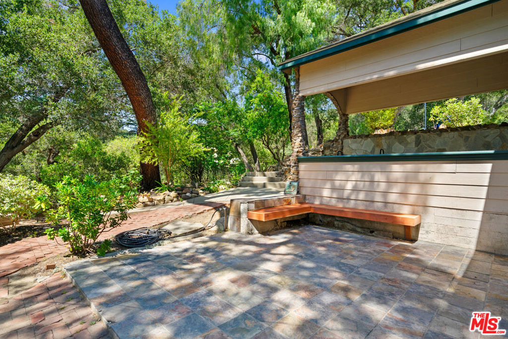 20912 Fontaine Road - Photo 42