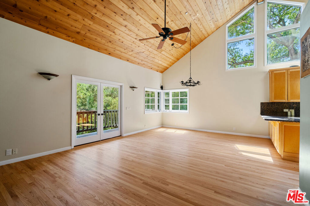 20912 Fontaine Road - Photo 14