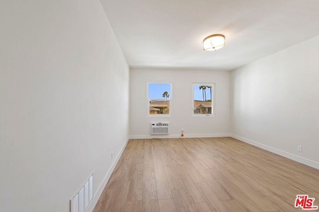 1250 N Crescent Heights - Photo 6