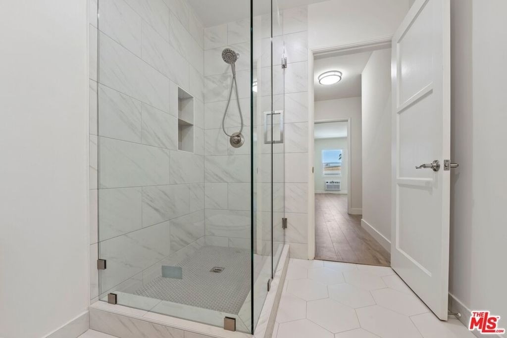 1250 N Crescent Heights - Photo 8