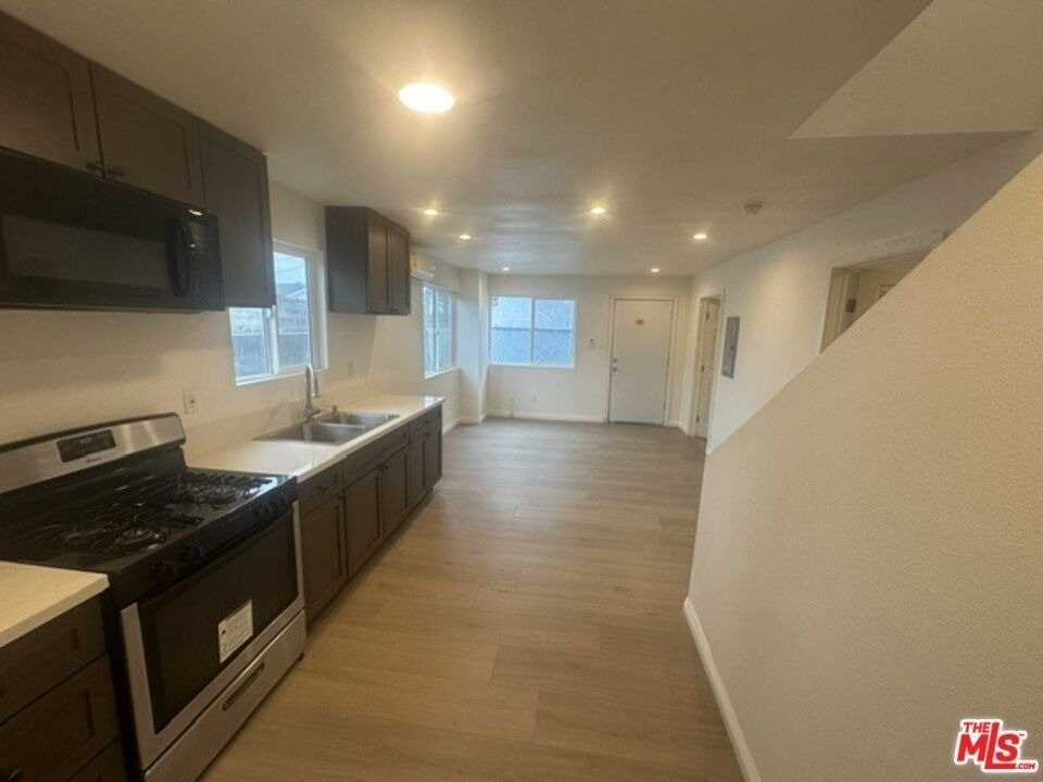 1012 E 73rd Street - Photo 9