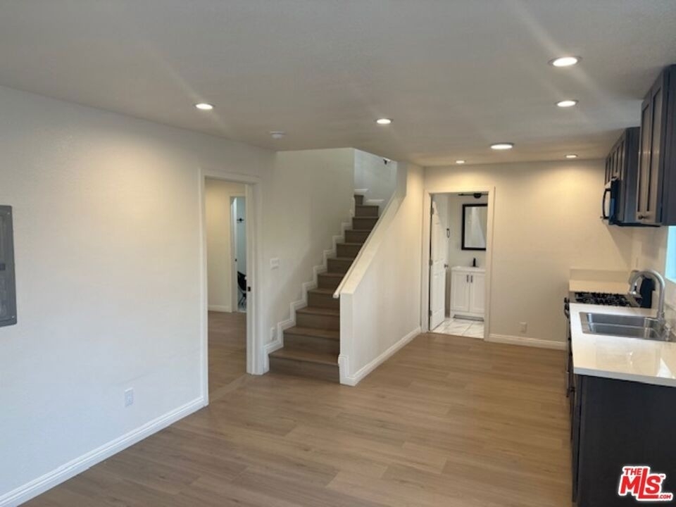 1012 E 73rd Street - Photo 5