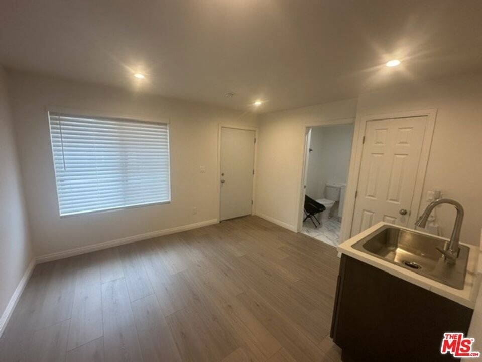 1012 E 73rd Street - Photo 16