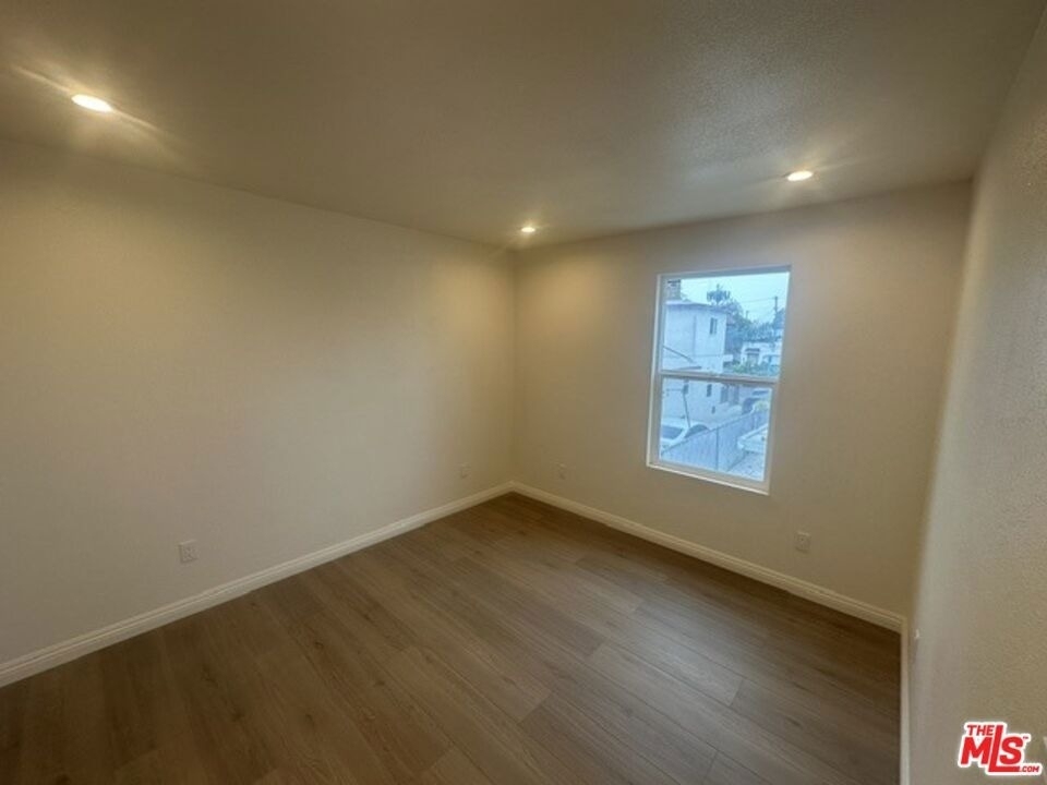 1012 E 73rd Street - Photo 26