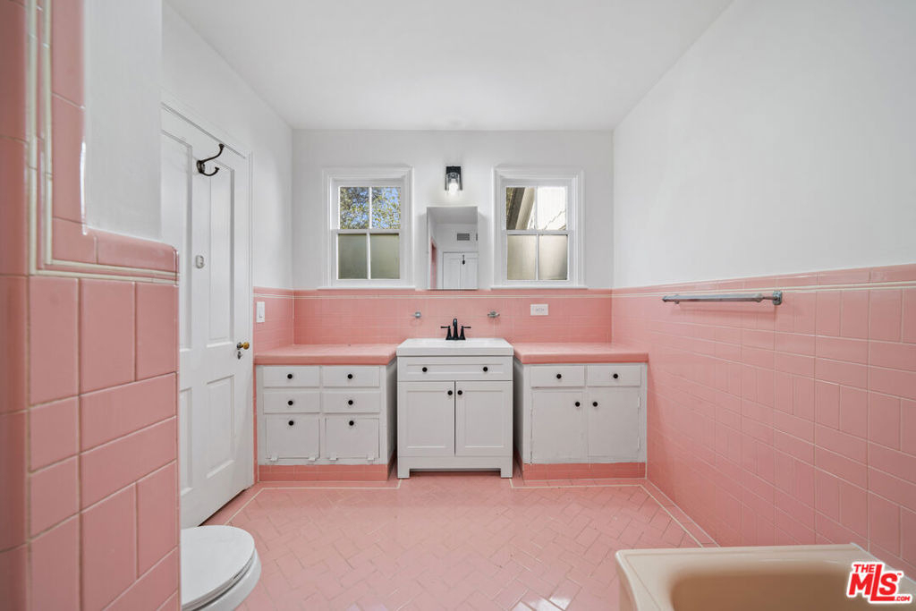109 Homewood Road - Photo 17