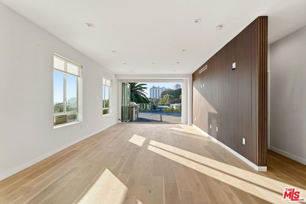 1006 Hancock Avenue - Photo 8