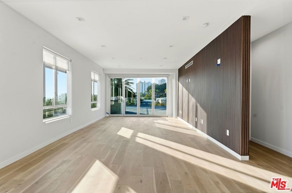 1006 Hancock Avenue - Photo 9