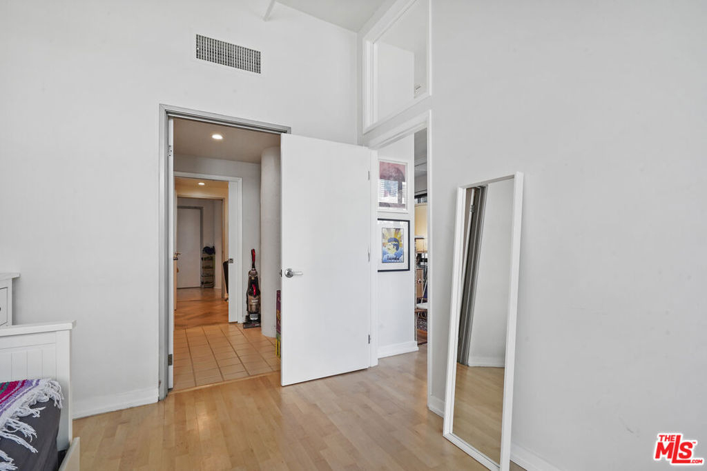 330 W 11th Street - Photo 20