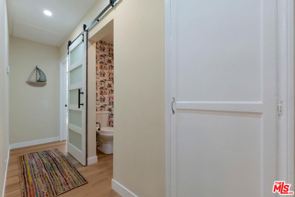 4147 Marcasel Avenue - Photo 24