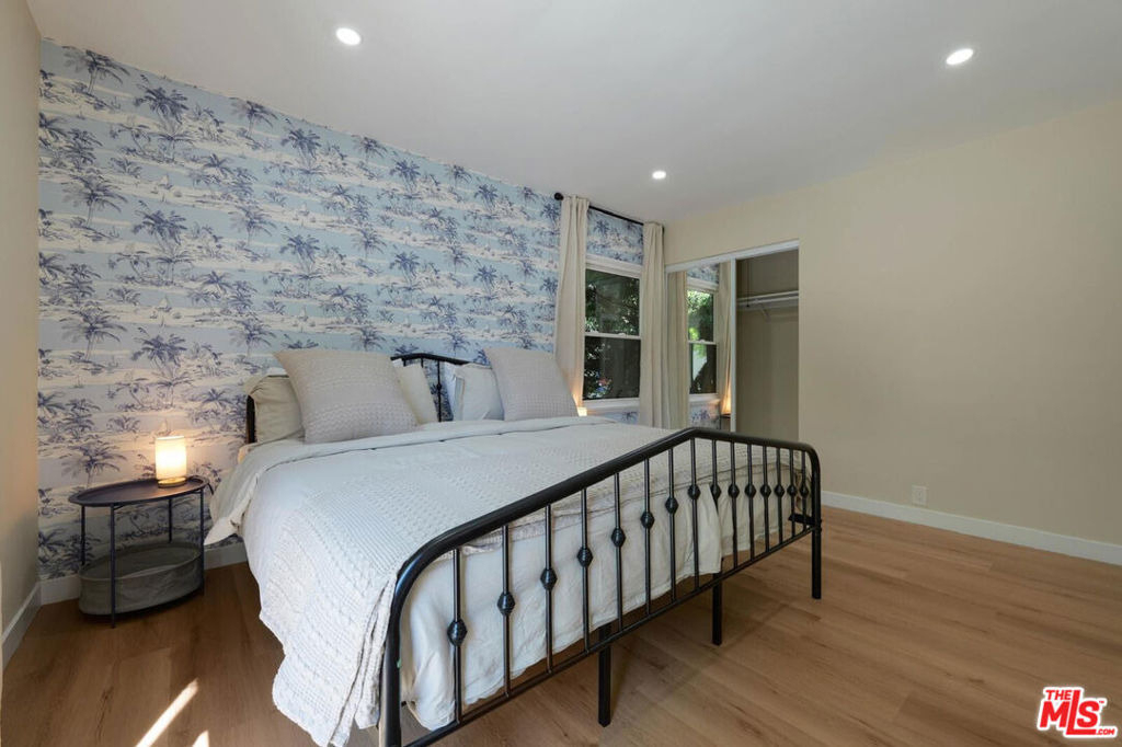 4147 Marcasel Avenue - Photo 25