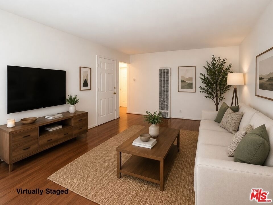 11928 Magnolia Boulevard - Photo 1