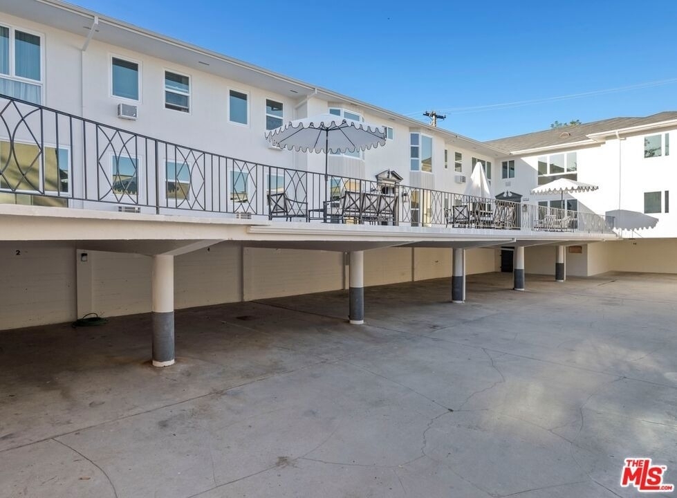 1252 N Crescent Heights - Photo 12