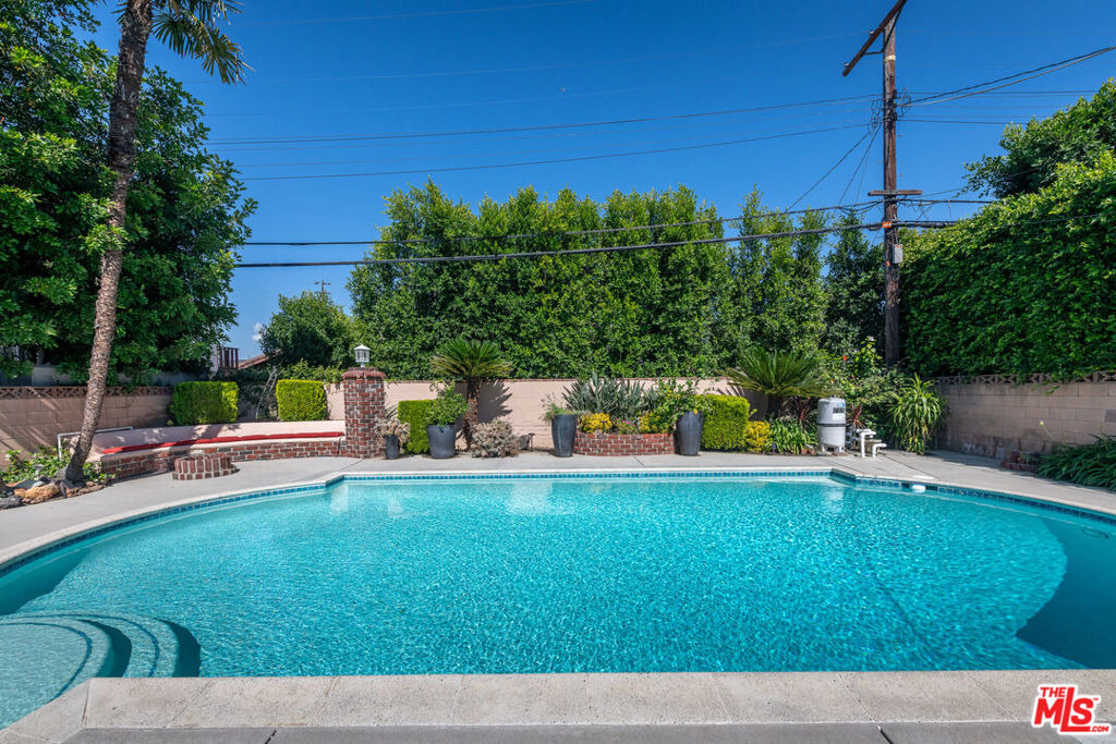 4948 Petit Avenue - Photo 24