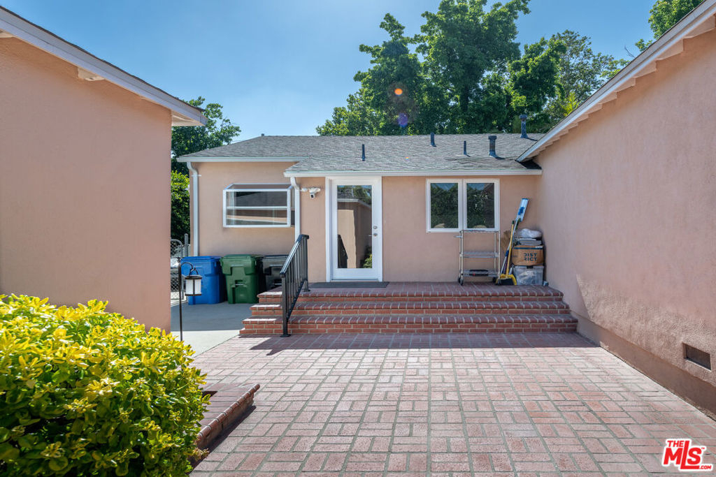 4948 Petit Avenue - Photo 57