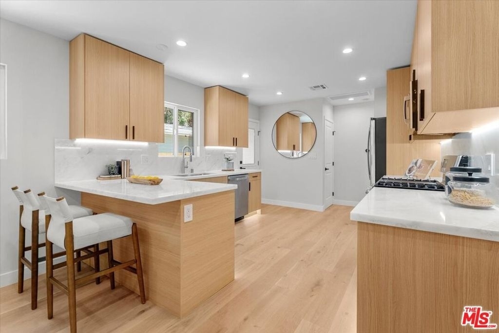 9028 Keith Avenue - Photo 4