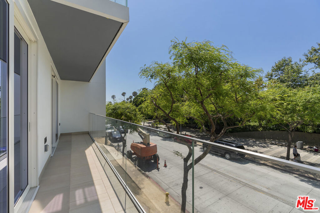 1705 Ocean Ave - Photo 17