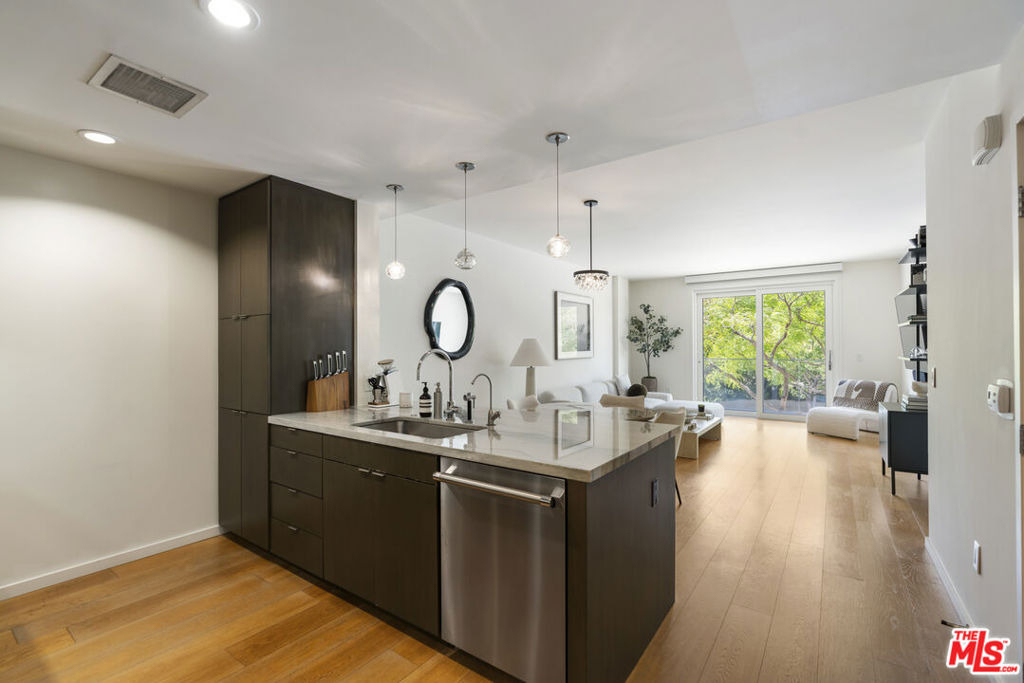 1705 Ocean Ave - Photo 5