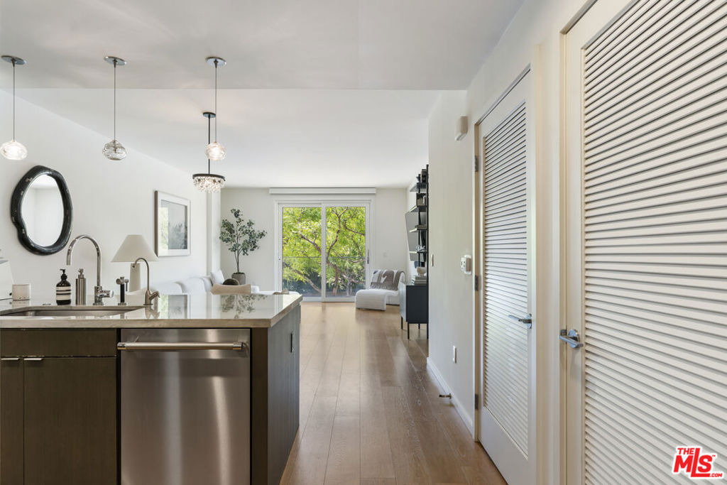 1705 Ocean Ave - Photo 4