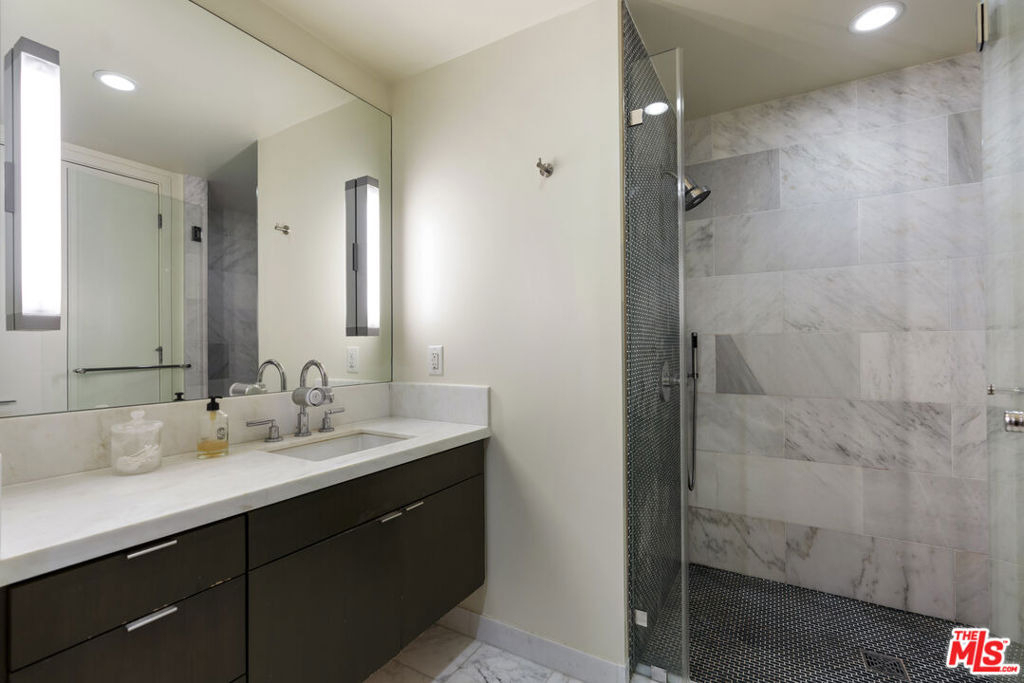 1705 Ocean Ave - Photo 21