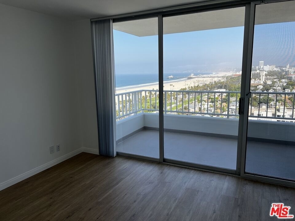 2800 Neilson Way - Photo 14