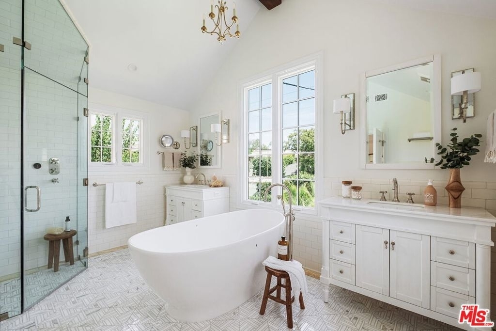 834 S Tremaine Avenue - Photo 33