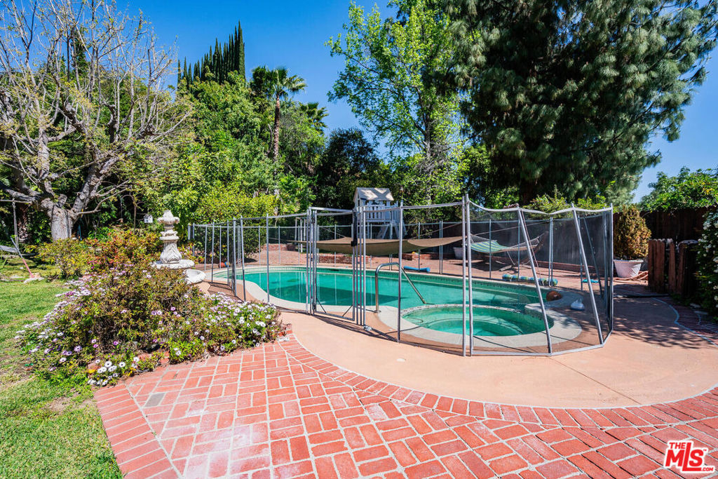 4415 Conchita Way - Photo 33