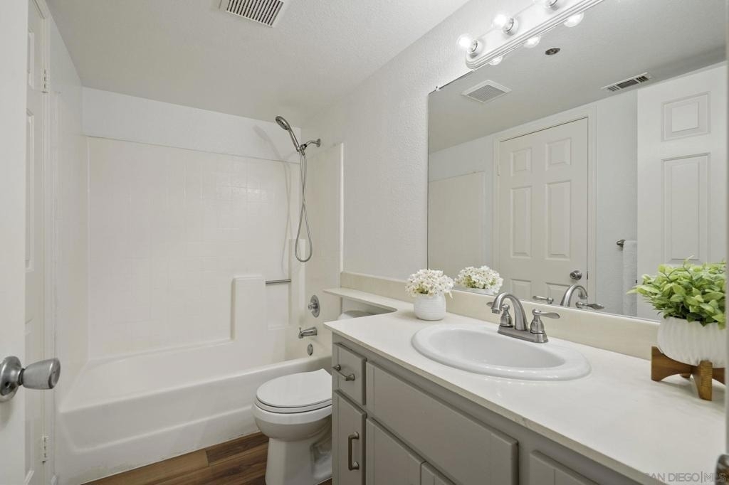 221 Donax Ave - Photo 16