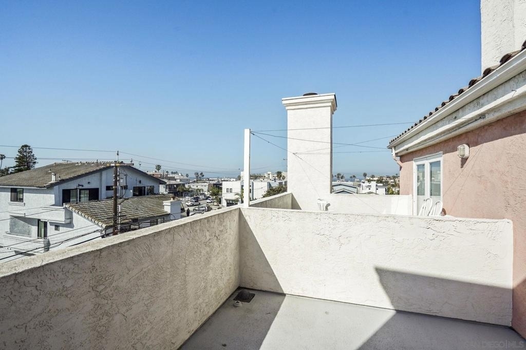 221 Donax Ave - Photo 33